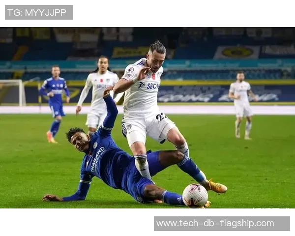 利兹联与诺丁汉森林的激烈对决谁能在英超赛场上笑到最后 利兹联与诺丁汉森林的激烈对决谁能在英超赛场上笑到最后